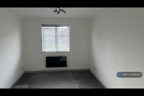 1 bedroom flat to rent, Bunting Court, London, NW9