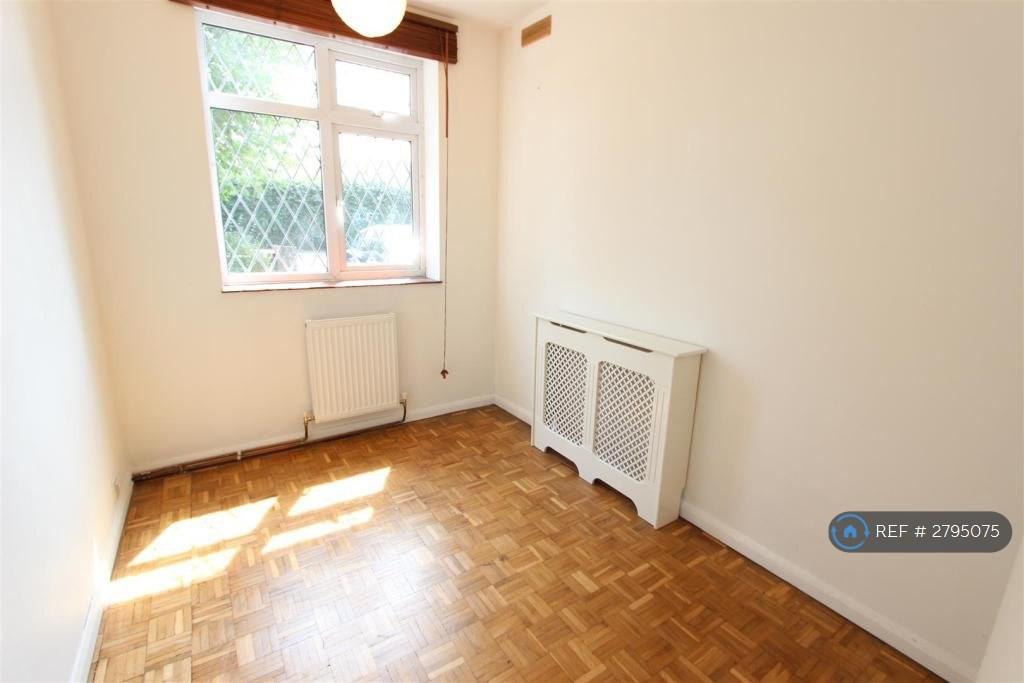 Small Bedroom
