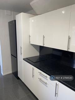 3 bedroom terraced house to rent, Nelson Road, Enfield, EN3