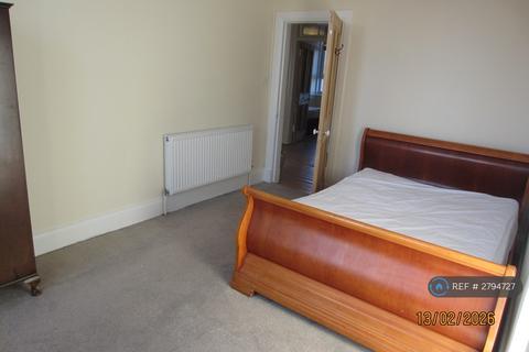 2 bedroom flat to rent, Nithsdale Drive, Glasgow, G41