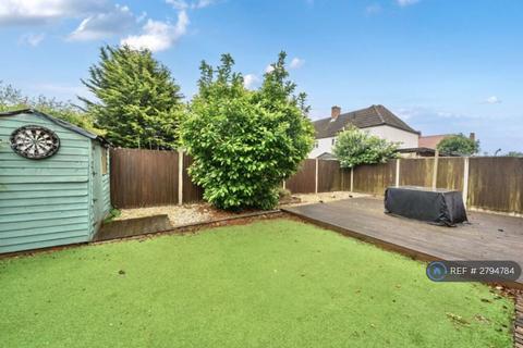 3 bedroom semi-detached house to rent, Darwin Road, Bedford, MK42