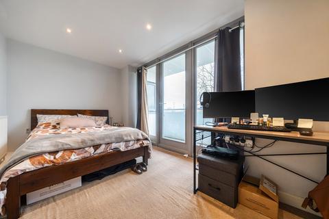 3 bedroom flat for sale, Eugenia Road, Surrey Quays, SE16