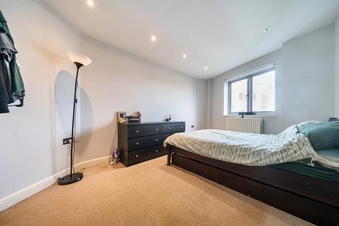 3 bedroom flat for sale, Eugenia Road, Surrey Quays, SE16