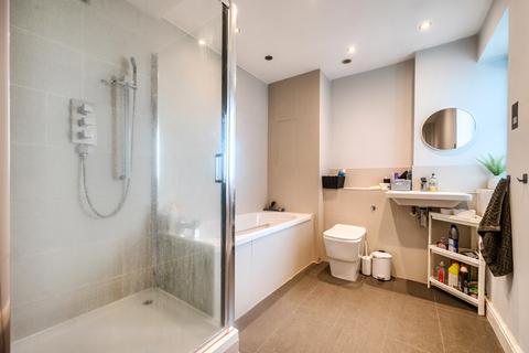 3 bedroom flat for sale, Eugenia Road, Surrey Quays, SE16