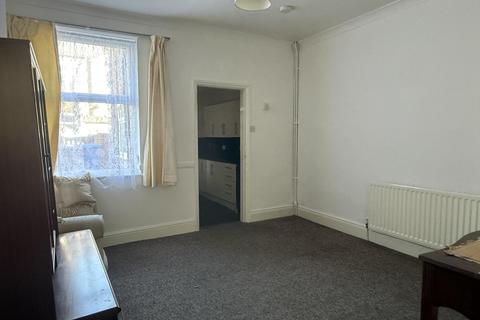 undefined, Gordon Street