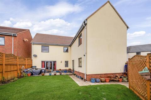 4 bedroom detached house for sale, Foxtail Road, Waterlooville