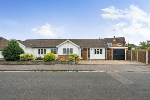 undefined, Ray Lea Road, Maidenhead SL6