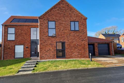 4 bedroom detached house for sale, 11 Adrian Shinn Way, Horncastle