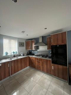 3 bedroom semi-detached house for sale, Selwood Close, Swindon, SN1