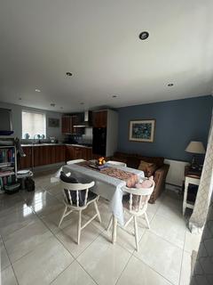 3 bedroom semi-detached house for sale, Selwood Close, Swindon, SN1