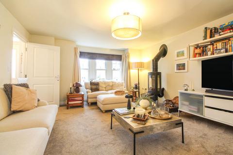 5 bedroom detached house for sale, Hebbes Close, Bedford MK42