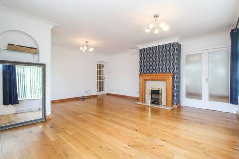 undefined, Merlin Gardens, Bedford MK41