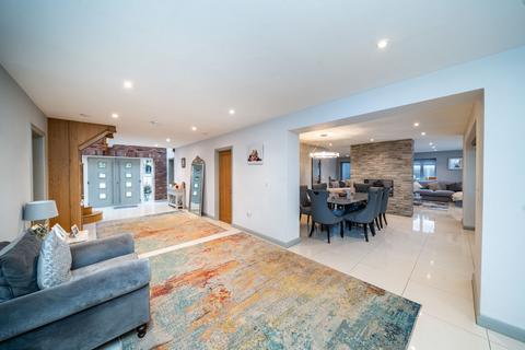 5 bedroom detached house for sale, Little Oaks Drive, Stourbridge DY7