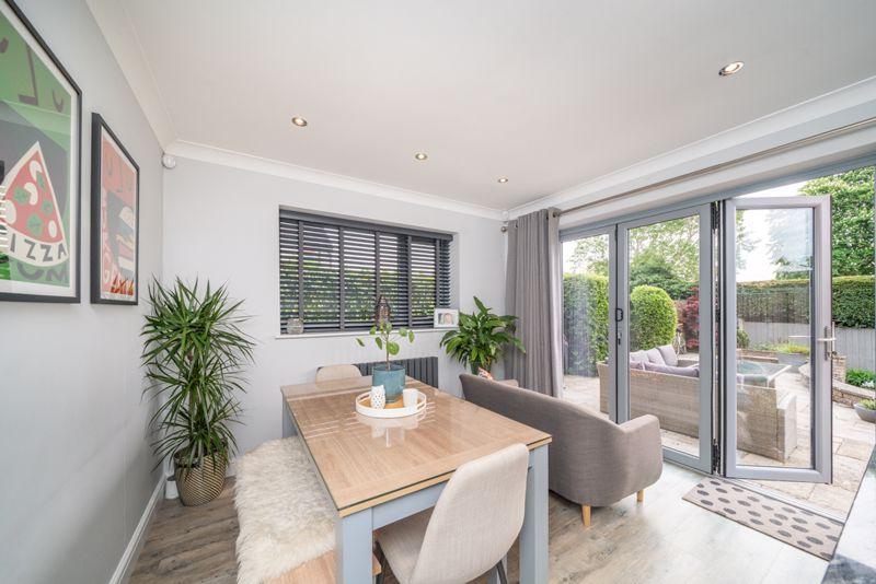 Dining kitchen