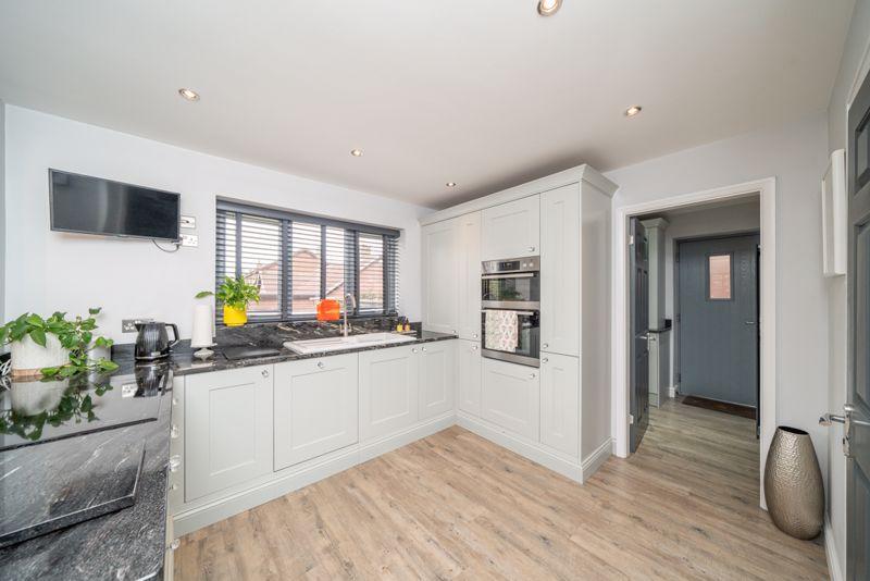 Dining kitchen