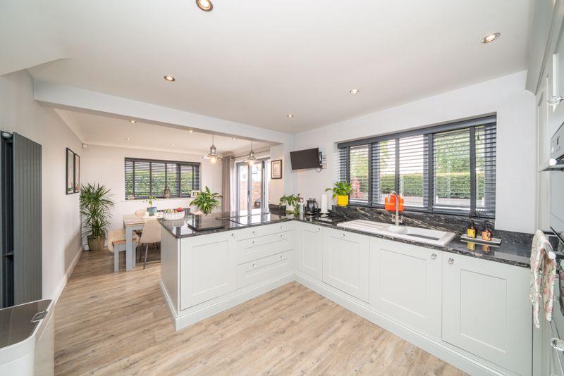 Dining kitchen