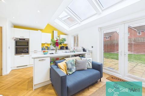 4 bedroom detached house for sale, Thorne Crescent, Manchester M28