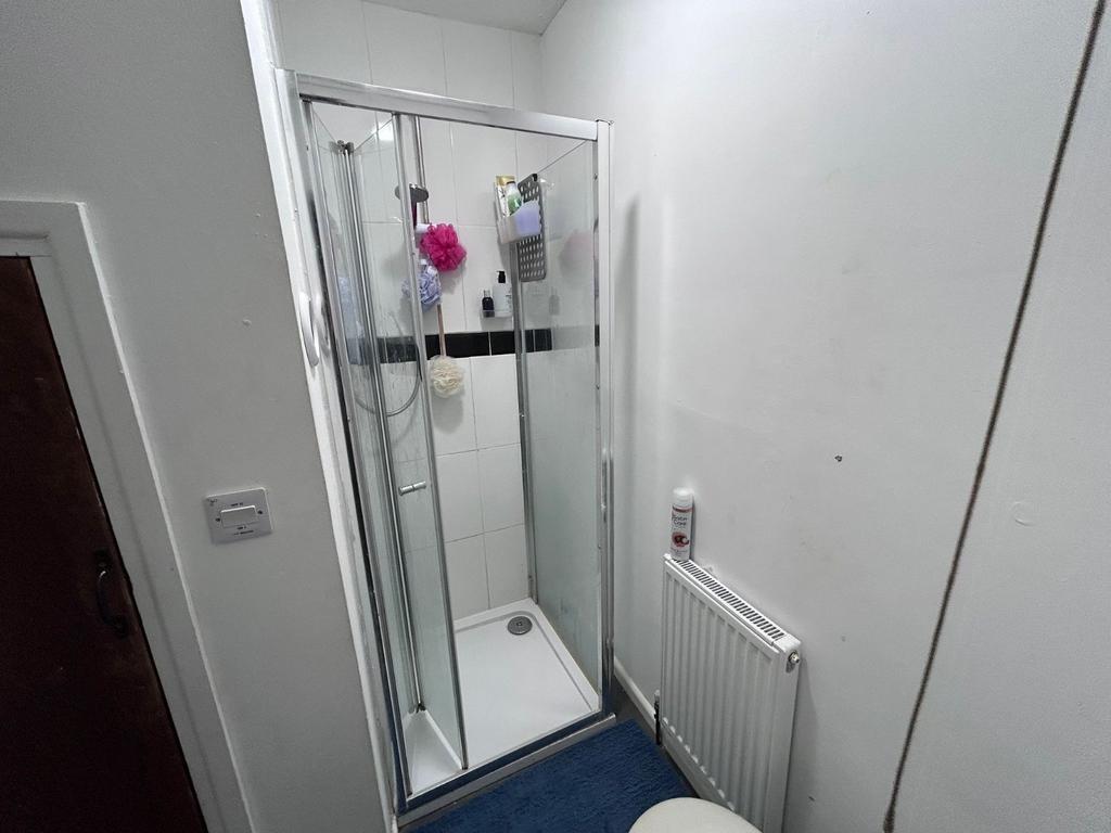 Bathroom 3 (First)