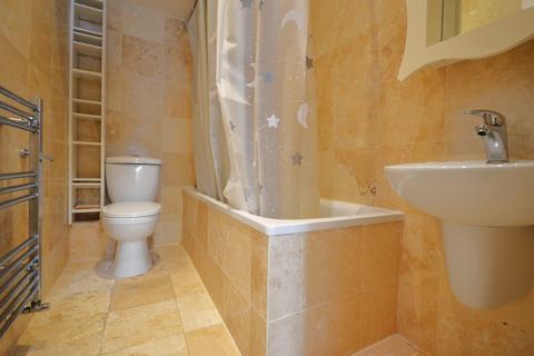 1 bedroom flat to rent, Nevern Place, Earl's Court SW5 9PR