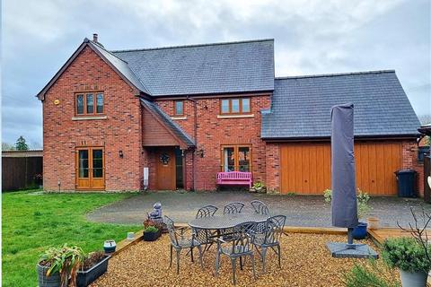 4 bedroom detached house for sale, Yew Tree Close, Shobdon, Leominster, HR6 9LU