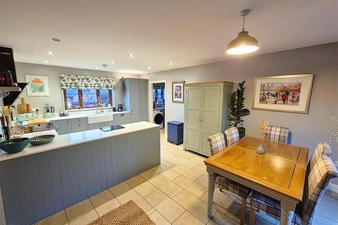 undefined, Yew Tree Close, Shobdon, Leominster, HR6 9LU