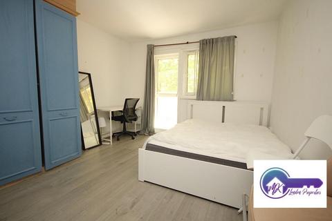 3 bedroom flat to rent, London NW1