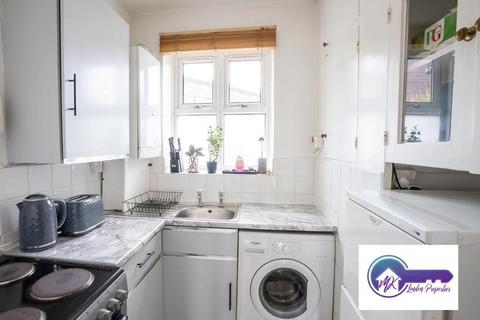 2 bedroom flat to rent, London N1