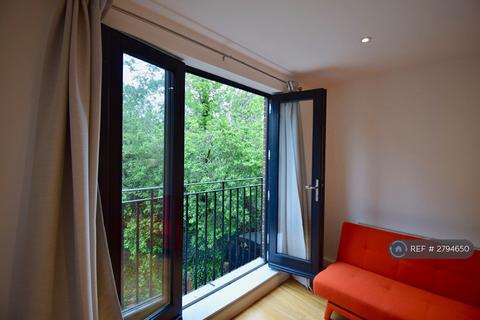 1 bedroom flat to rent, Wenlock House, London, SE23