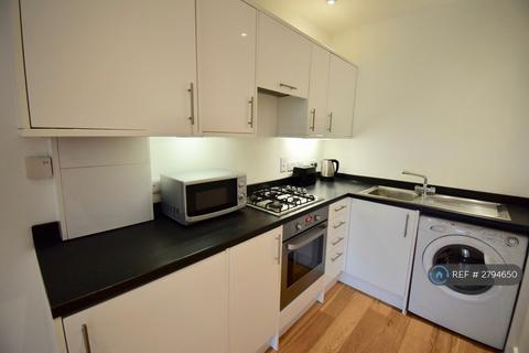 1 bedroom flat to rent, Wenlock House, London, SE23