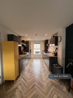 undefined, Enriqueta Rylands Close, Stretford, Manchester, M32