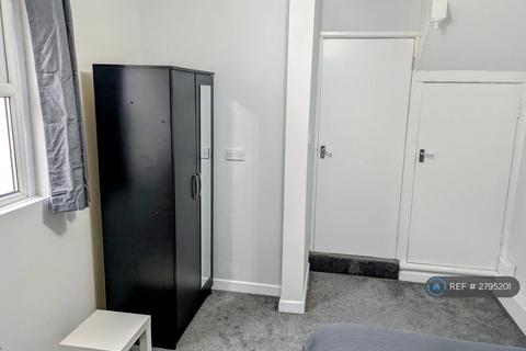 undefined, Pomeroy St, Cardiff, CF10