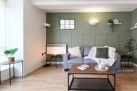 undefined, Marco Island, Nottingham, NG1