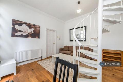 2 bedroom flat to rent, Clanricarde Gardens, London, W2