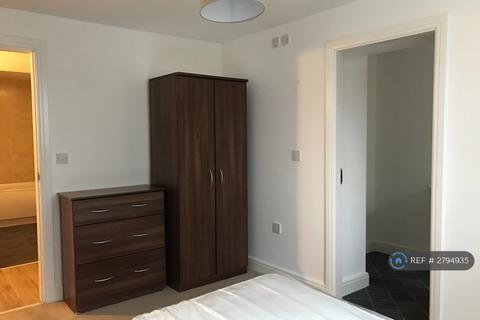 3 bedroom flat to rent, Mere Bank, Liverpool, L17