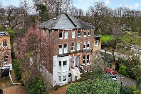 2 bedroom apartment for sale, St. Georges Road, St Margarets, Middx, TW1