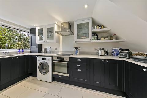 2 bedroom apartment for sale, St. Georges Road, St Margarets, Middx, TW1