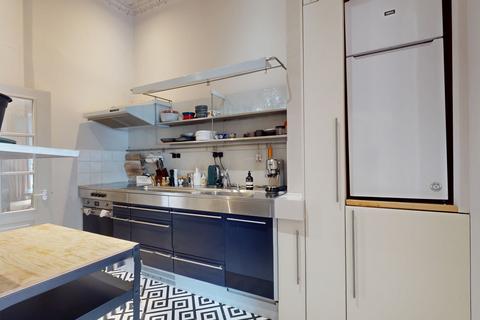 1 bedroom apartment to rent, St. Stephens Gardens, London W2