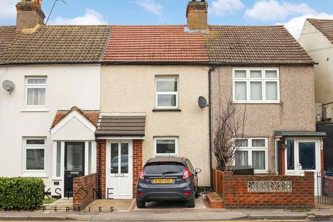 2 bedroom terraced house to rent, Wennington Road, Rainham RM13