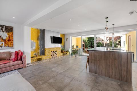 undefined, The Spinney, Pulborough, West Sussex, RH20