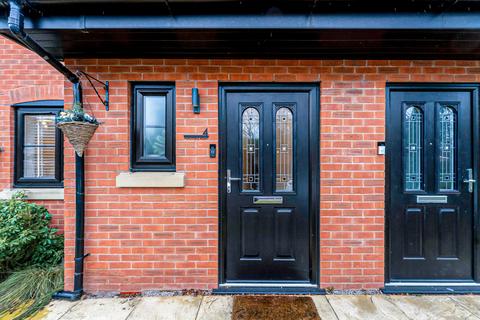 5 bedroom semi-detached house for sale, Hurstfield Road, Manchester M28