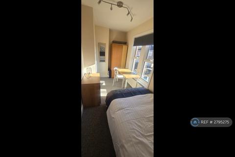 undefined, Cromwell Road, Southampton, SO15