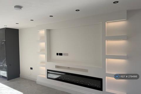 undefined, Swallow Drive, Leeds, LS17
