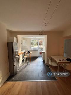 3 bedroom maisonette to rent, Mildmay Grove South, London, N1