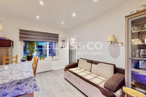 undefined, Greenford Road, Greenford, UB6