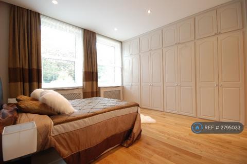 3 bedroom flat to rent, Finchley Road/ Langland Gardens  Hampstead, London, NW3