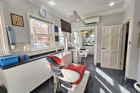 Retail property (high street) for sale, 50-50A Lower Richmond Rd London SW15 1JP