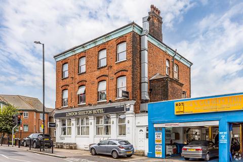 Hospitality to rent, 60 Wightman Road, Harringay Ladder London N4 1RU