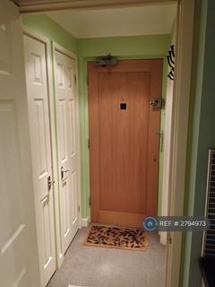 Studio to rent, The Turret, Harrow, HA2