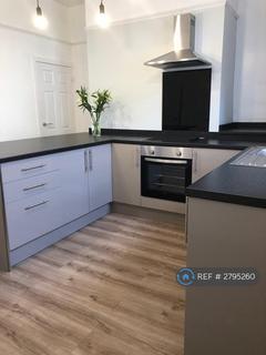 2 bedroom terraced house to rent, Cribden St, Rossendale, BB4