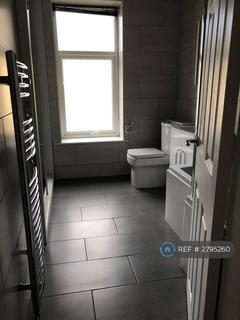 2 bedroom terraced house to rent, Cribden St, Rossendale, BB4